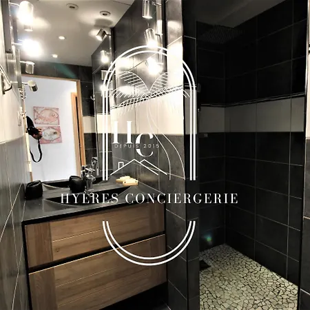 Villa Maison Sur L'eau-hyeres-almanarre-parkings Clim Wifi By Hc *