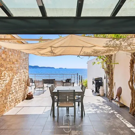 Maison Sur L'eau-hyeres-almanarre-parkings Clim Wifi By Hc Villa Hyeres
