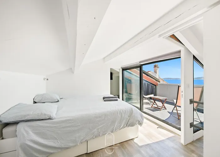 Maison Sur L'eau-hyeres-almanarre-parkings Clim Wifi By Hc