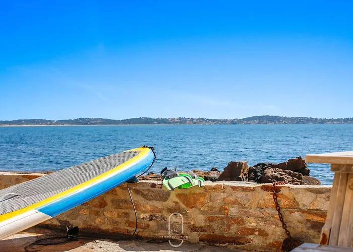 Вілла Maison Sur L'eau-hyeres-almanarre-parkings Clim Wifi By Hc