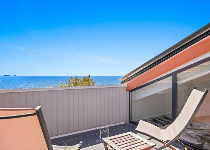 Maison Sur L'eau-hyeres-almanarre-parkings Clim Wifi By Hc Вілла Єр