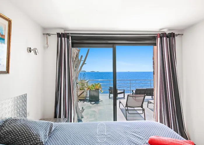 Maison Sur L'eau-hyeres-almanarre-parkings Clim Wifi By Hc Вілла *